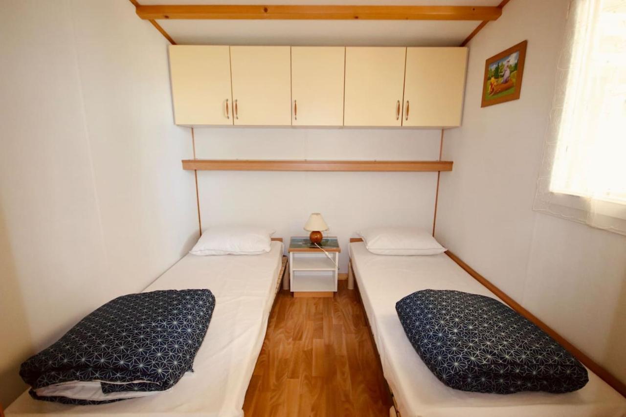 Chalet La Perche Au Bord De L'Eau Lion-en-Sullias Екстериор снимка