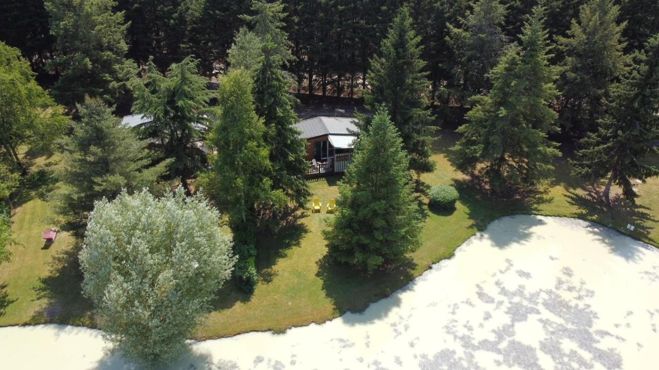 Chalet La Perche Au Bord De L'Eau Lion-en-Sullias Екстериор снимка