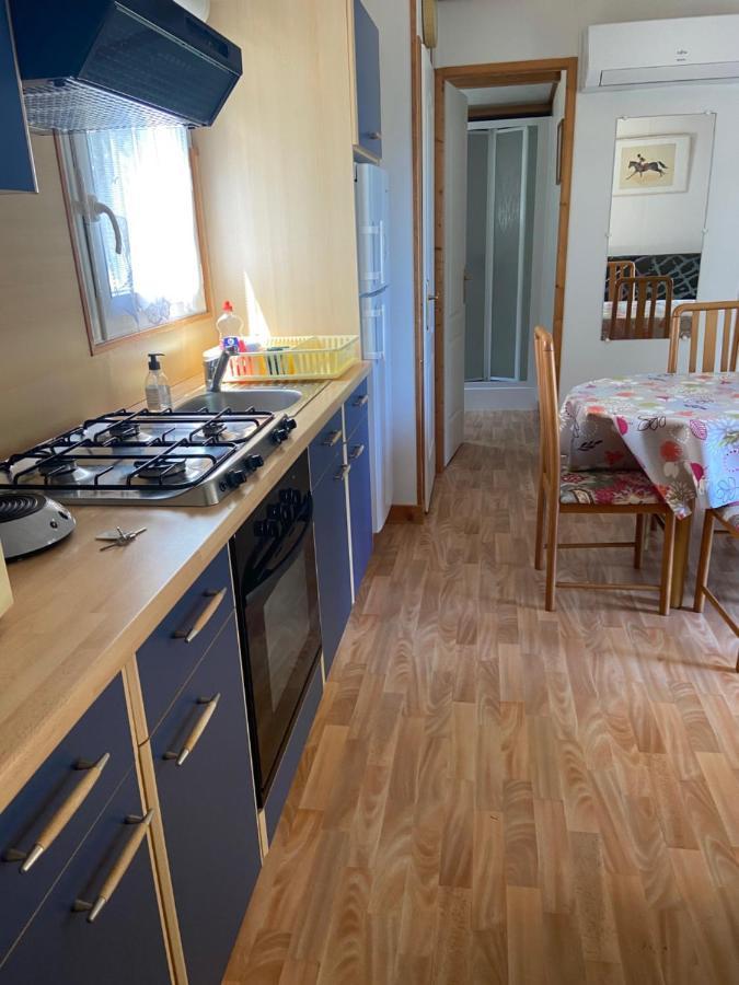 Chalet La Perche Au Bord De L'Eau Lion-en-Sullias Екстериор снимка